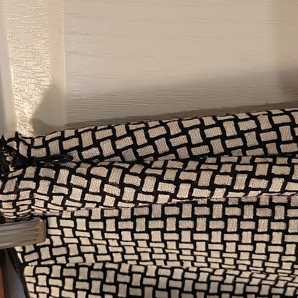 White House Black Market Pencil Skirt - Picture 4 of 7